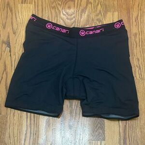Canari Women’s Padded Bicycle Shorts. Size Large.